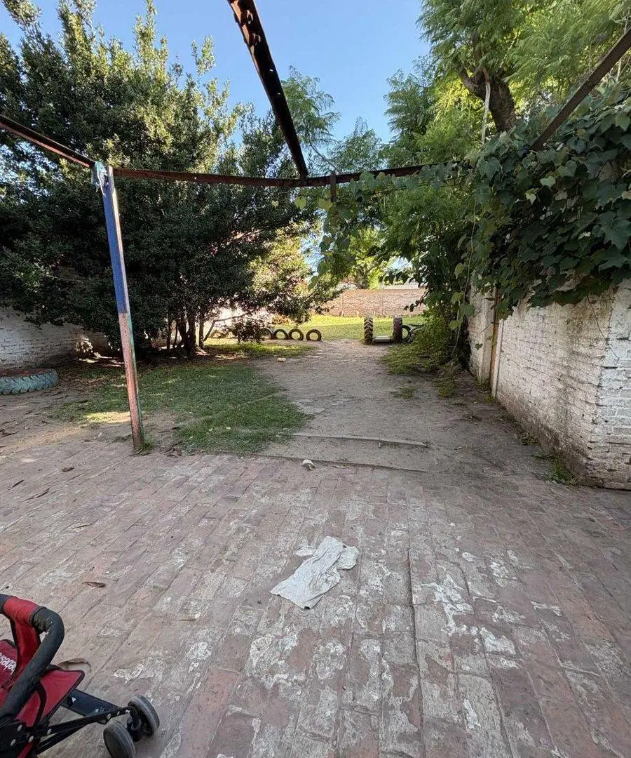 Casa o gran terreno comercial Almafuerte y Artigas 4