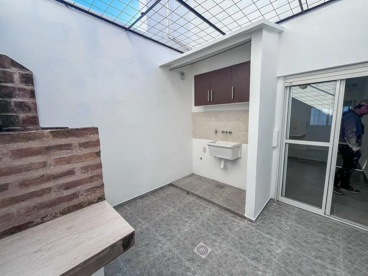 Departamento 3 amb/patio - RENTA 10% ANUAL 5