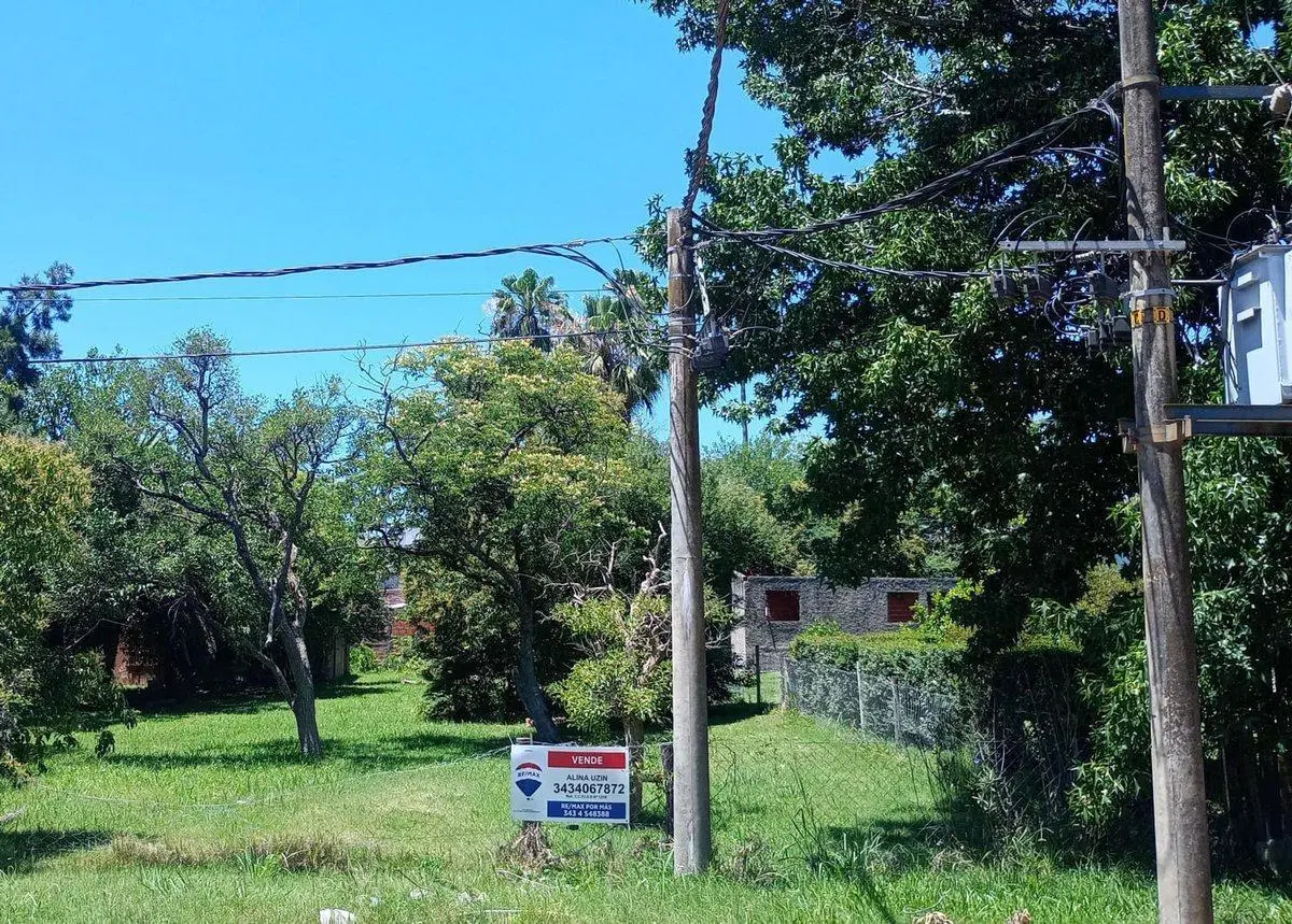 Gran terreno de 1800 m2 excelente ubicación, Colón 3