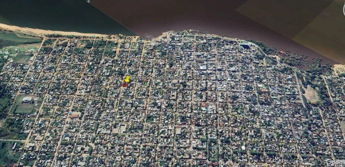 Gran terreno de 1800 m2 excelente ubicación, Colón 5