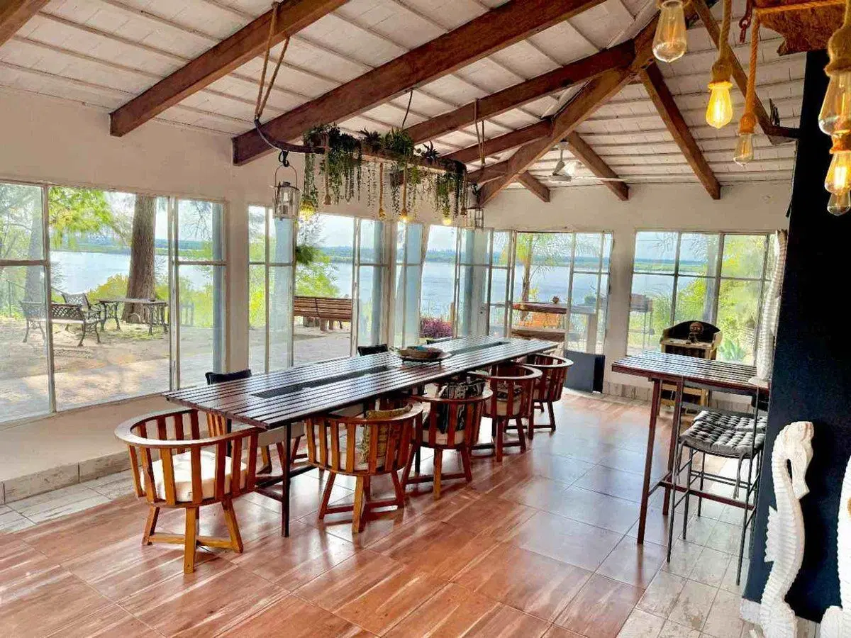 Casa única con 100m de vista al río, Bajada Grande 5
