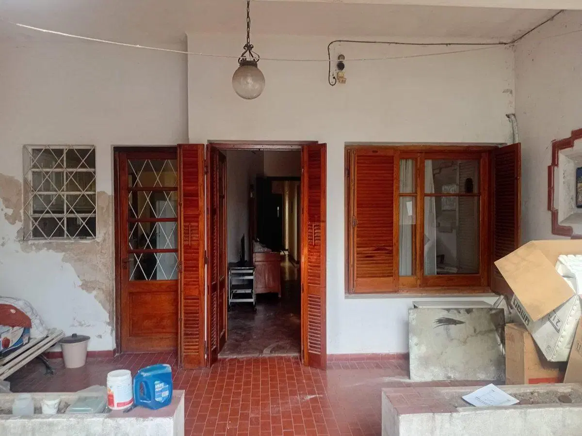 Casa en microcentro de Paraná con gran terreno 4