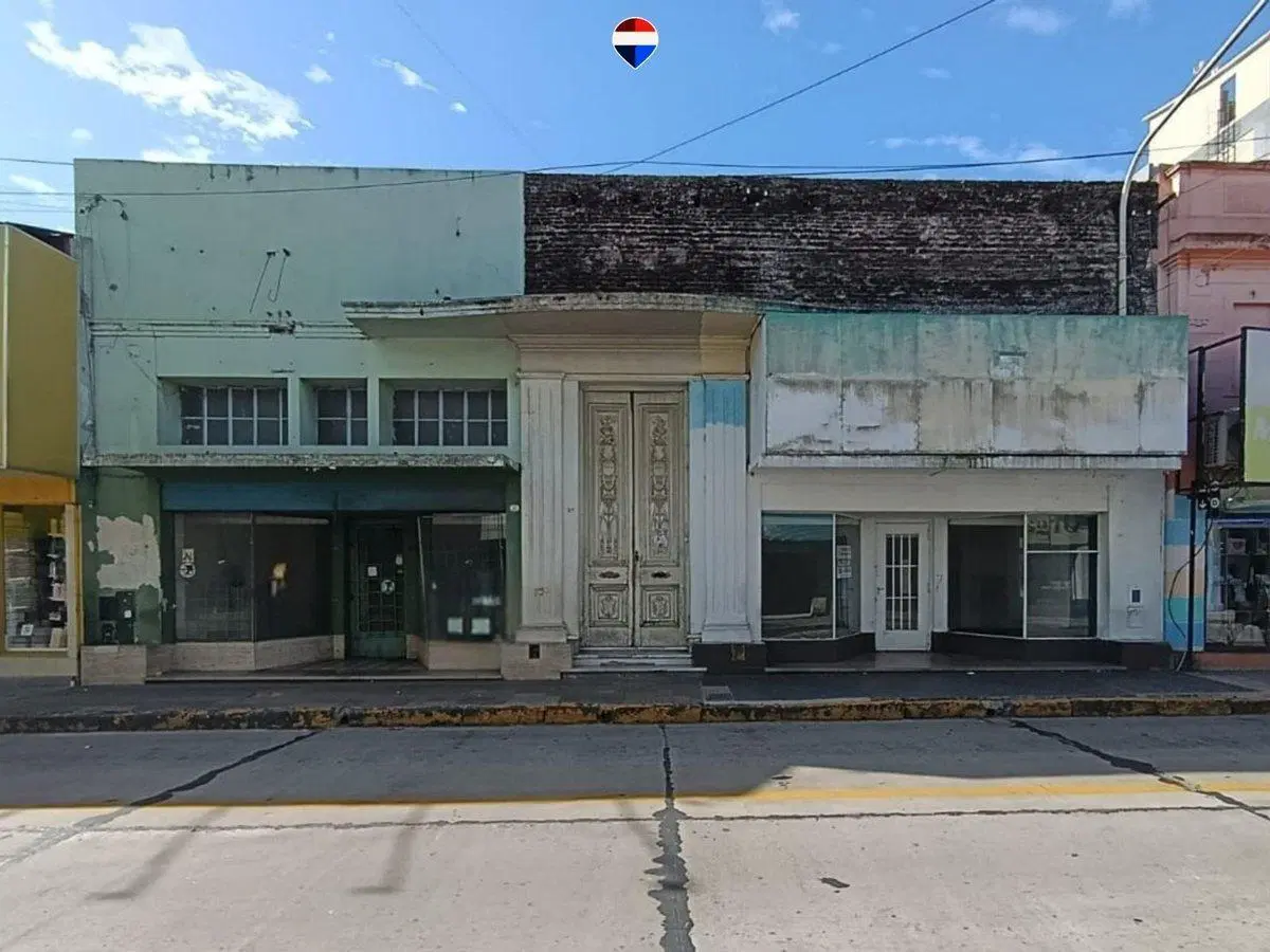 Gran propiedad comercial con 2 locales y mucho más 5