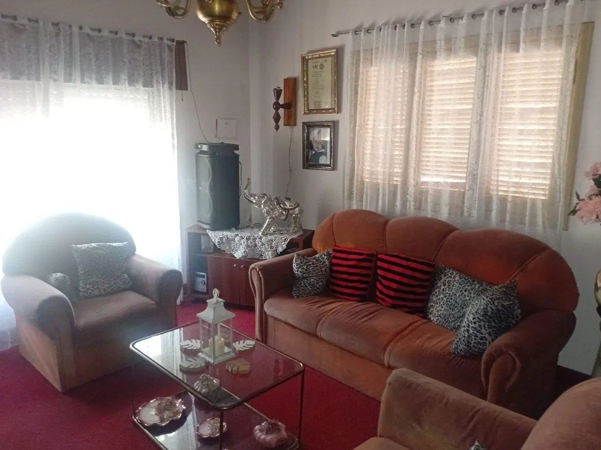 Casa 3 dormitorios, patio y cochera en Chajarí 3