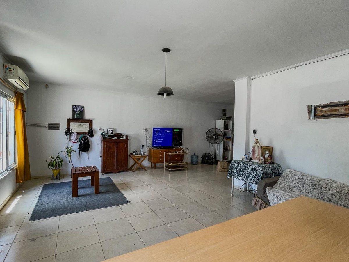 Casa 2 dormitorios y pileta, Colonia Avellaneda