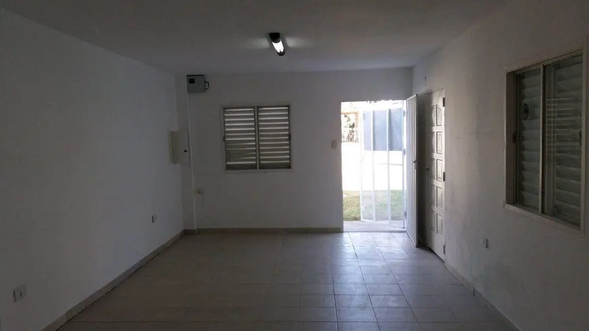 Galpón de 721 m² con oficina, a pasos de Newbery 3