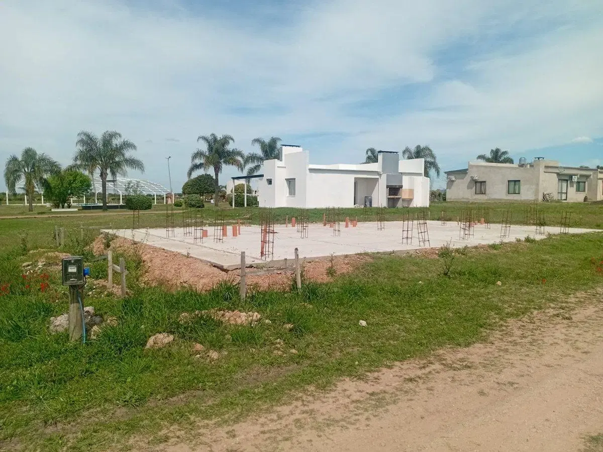 Hermoso lote en Plena Termas de Basavilbaso 4