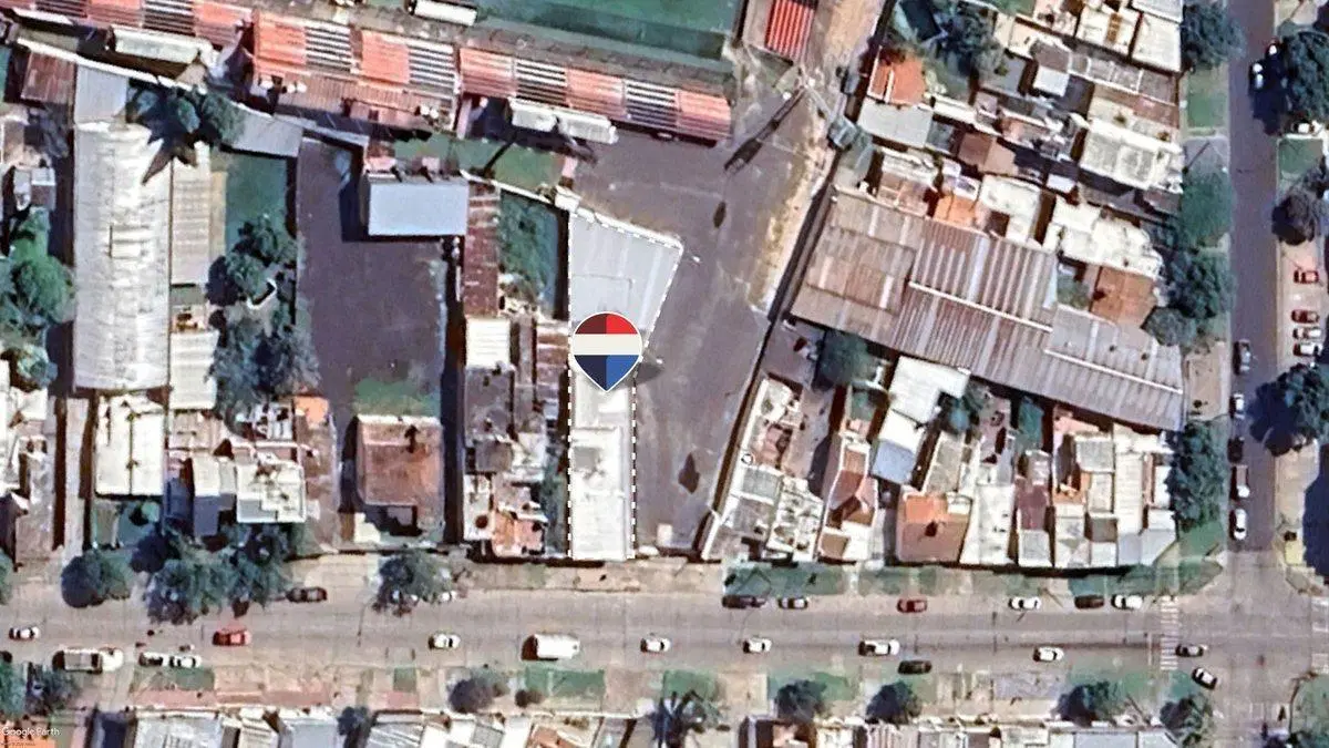 Propiedad con 5 departamentos en Av. Churruarín 4