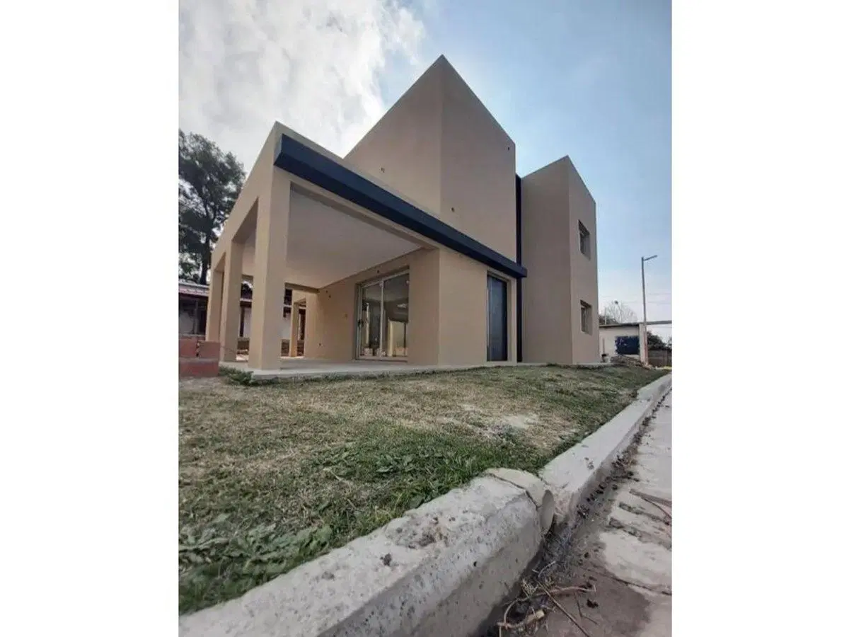 Dúplex de categoría a estrenar, zona Blas Parera 4