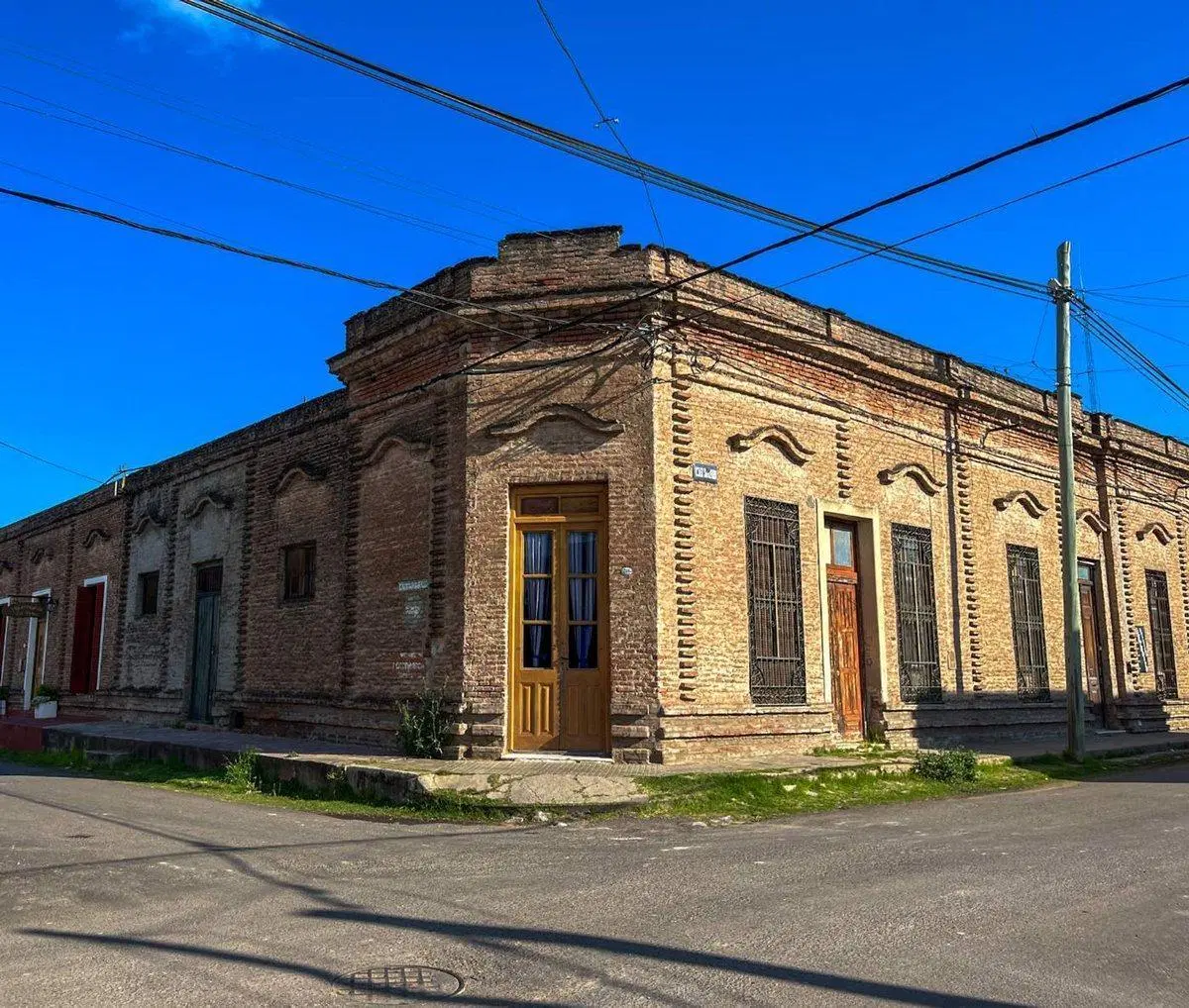 Casa a refaccionar en Victoria 5