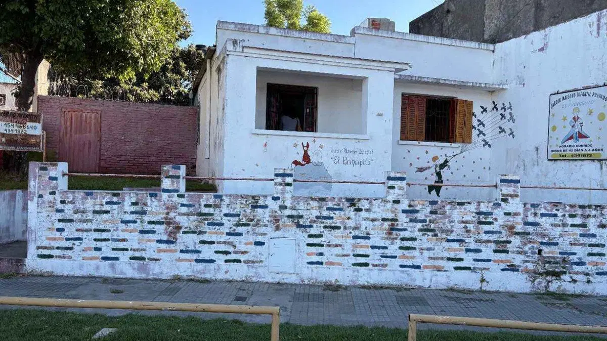 Casa o gran terreno comercial Almafuerte y Artigas 4