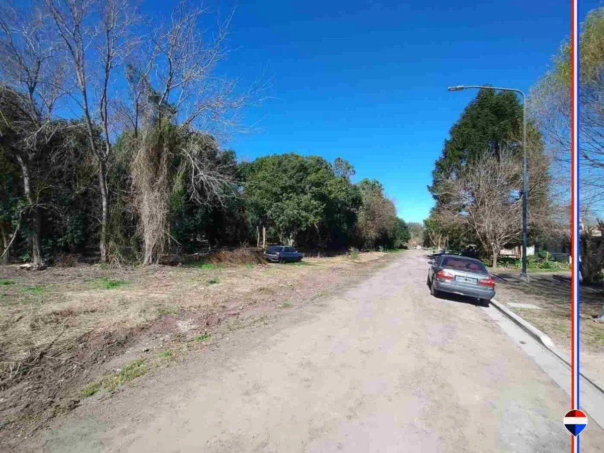 OPORUNIDAD! Gran Terreno de 6000m al Sur de Paraná 4