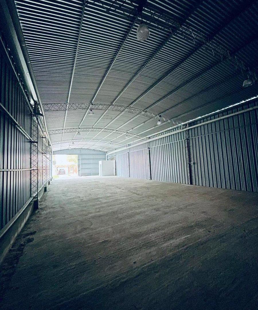 Galpón 400 m2 apto para usos múltiples a estrenar