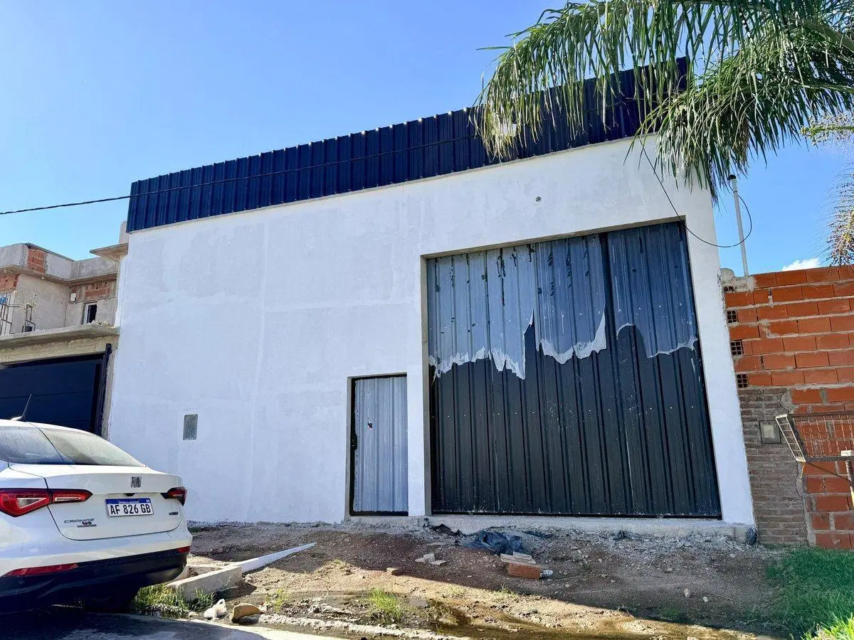 Galpón a estrenar zona Club Argentino Jr, Paraná 3