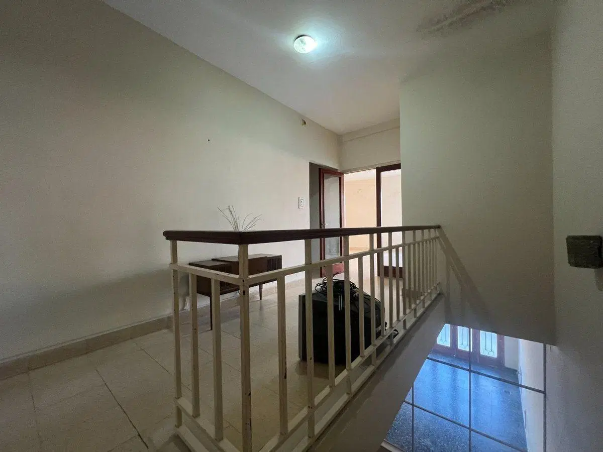 CASA 3 DORMITORIOS + LOCAL COMERCIAL 5