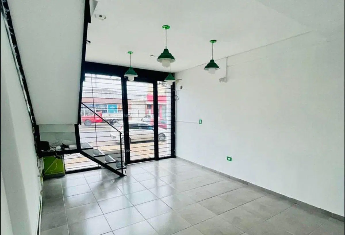 5 Locales Comerciales Zona Ex-Hipódromo en Bloque 5