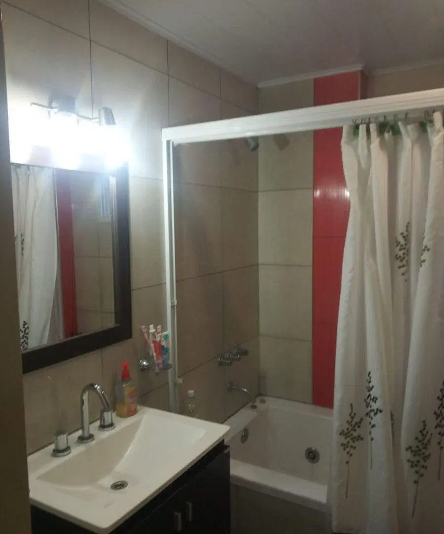 Casa mas departamento en Libertador San martin 5