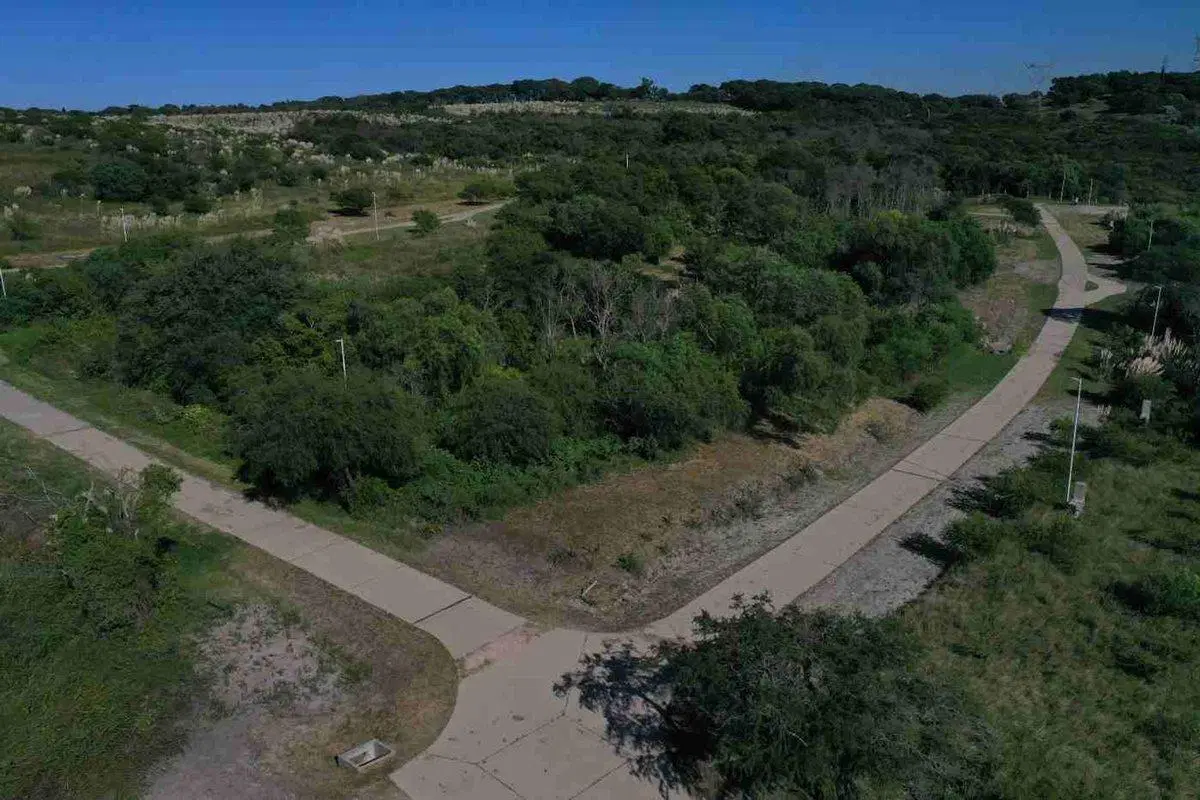 OPORTUNIDAD!!! VENTA de Lotes en Puerto Barrancas 3