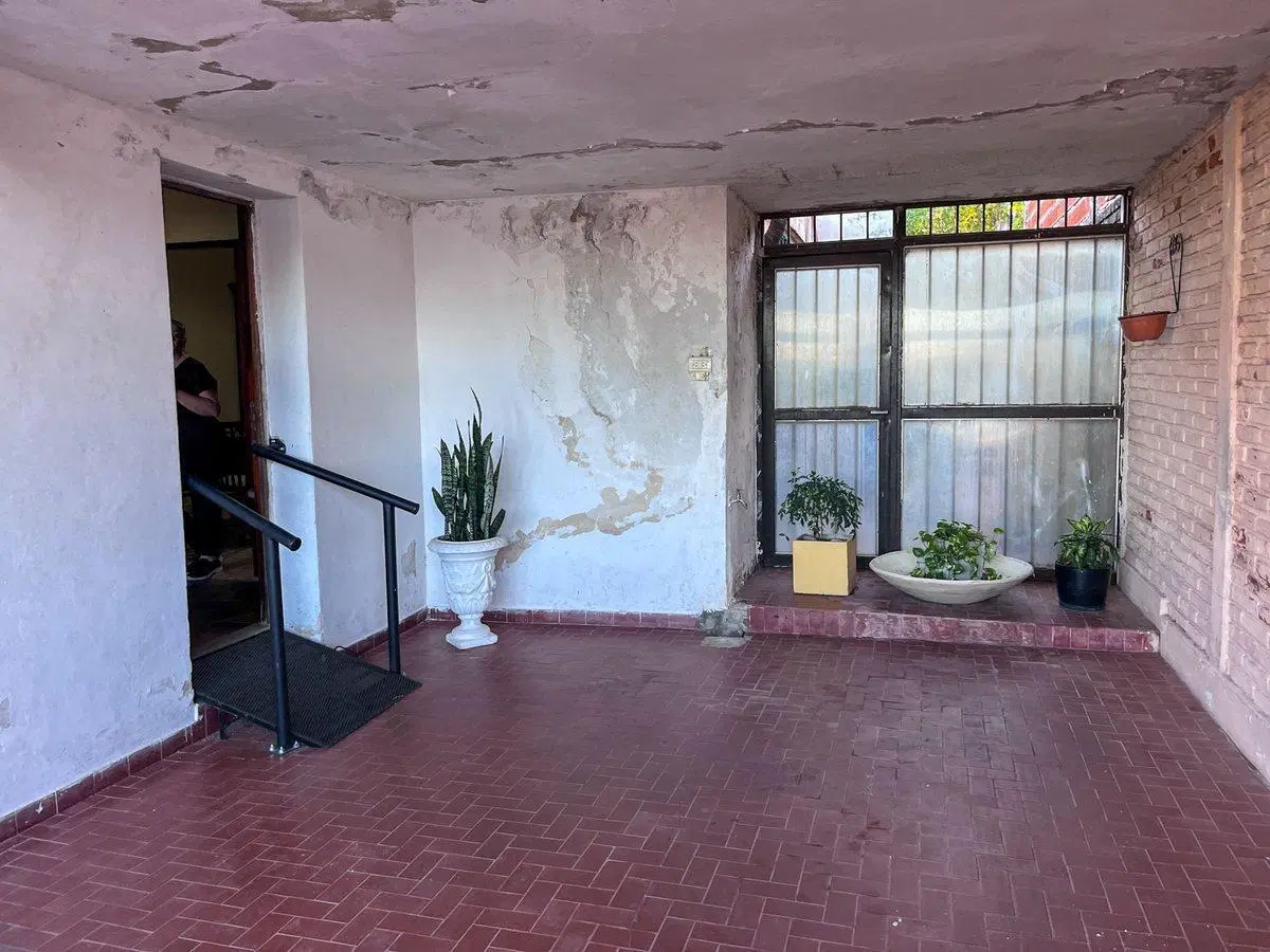 Casa 3 dormitorios, patio y quincho zona hipódromo 8