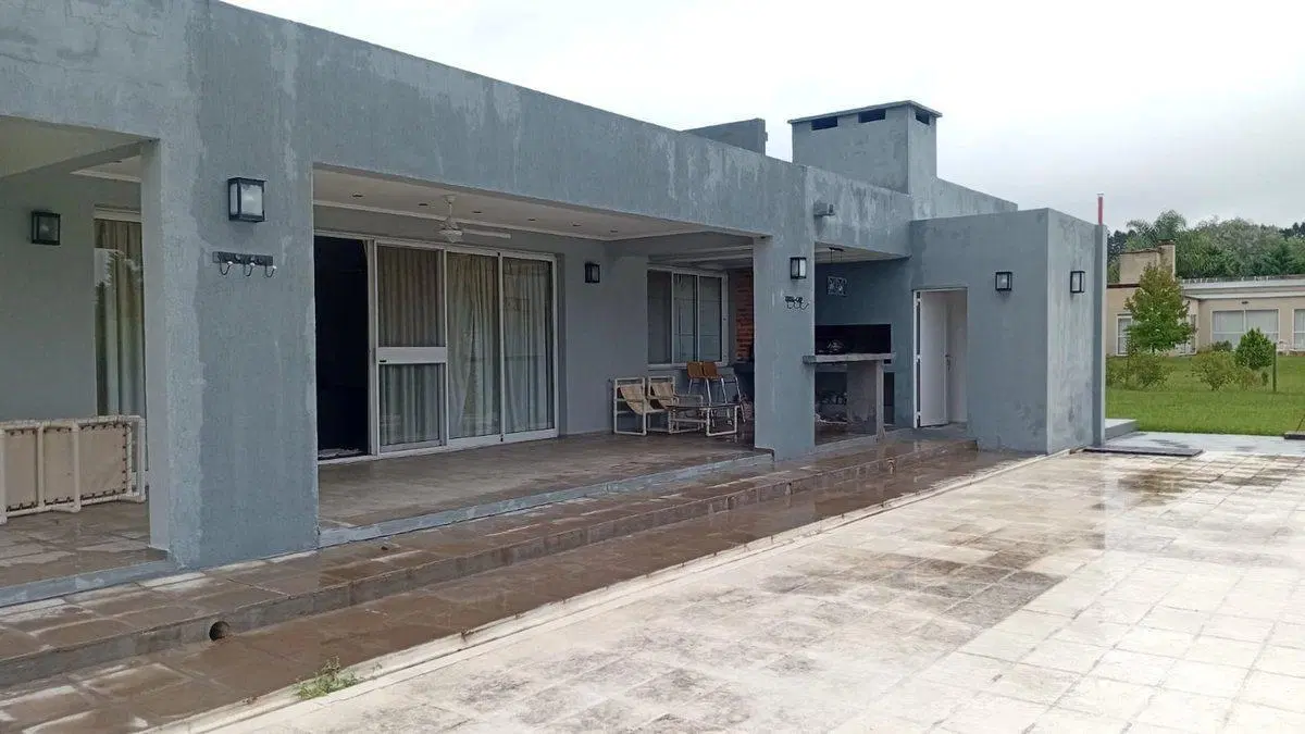 Casa 2 dormitorios en barrio cerrado, Concordia 3