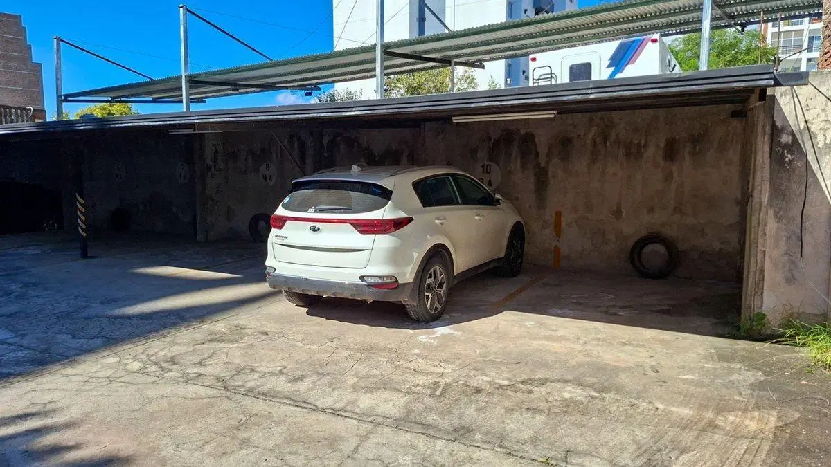 Cochera en Zona Céntrica de Paraná 5