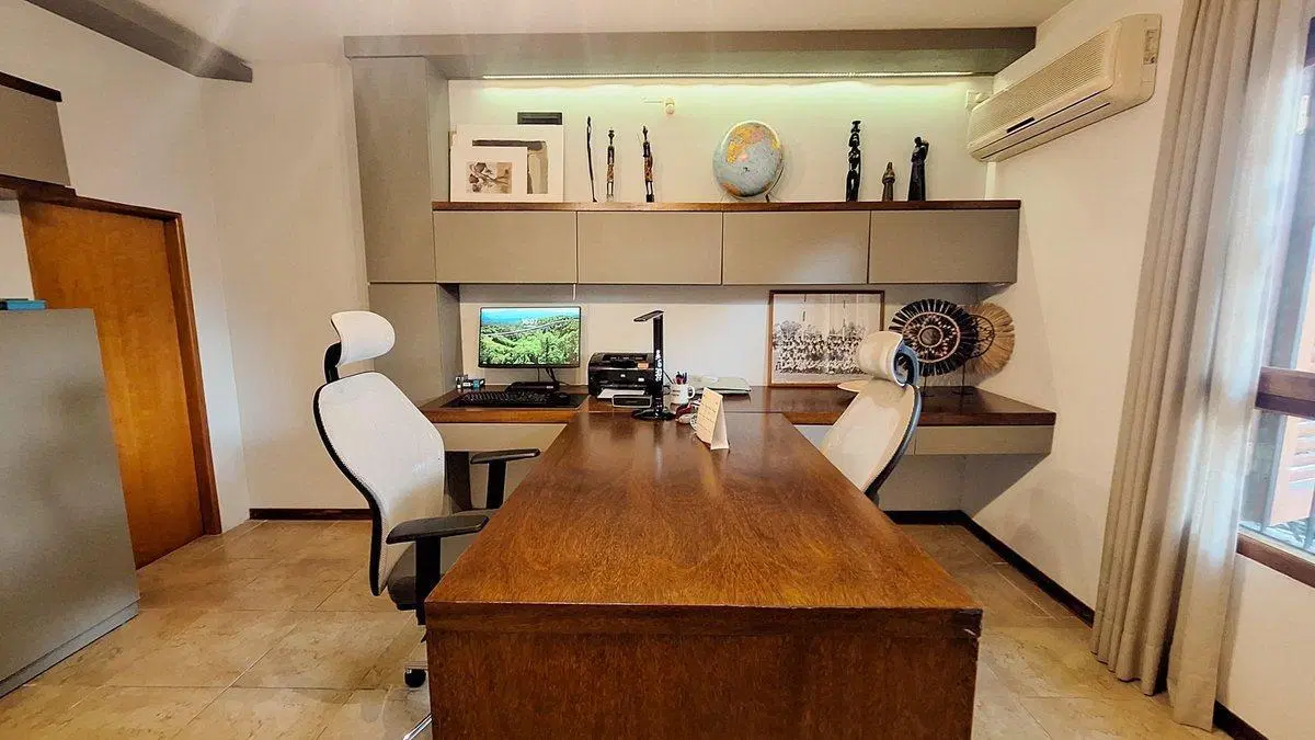 Residencia de jerarquía en zona Parque, Paraná 3