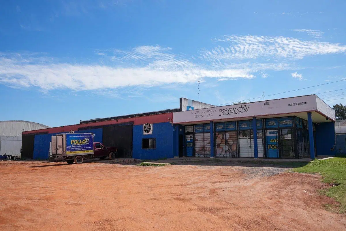 Gran propiedad industrial en Av Almafuerte, Paraná 2