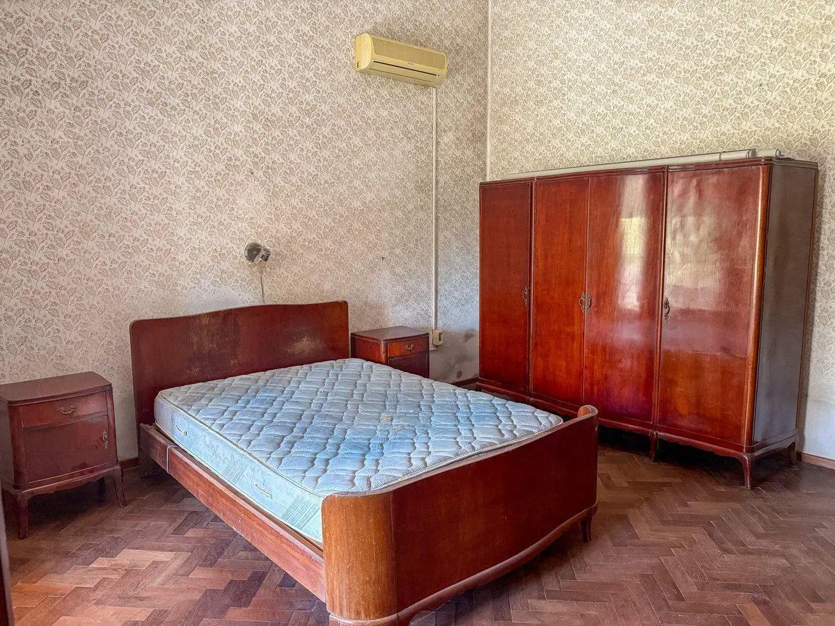 Casa 8 ambientes en venta zona Ruta 12 y Newbery. 5