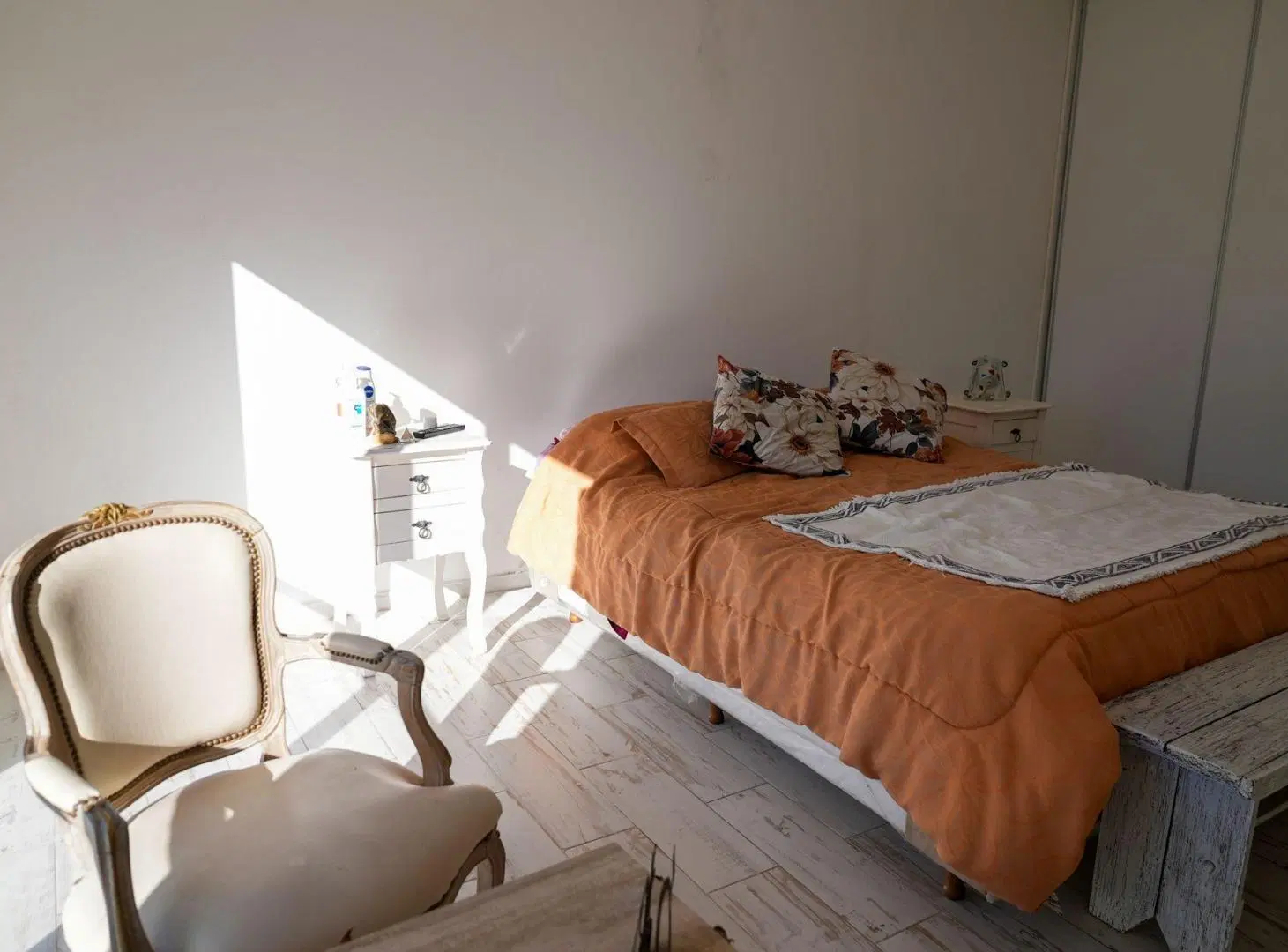 Casa 3 dormitorios con pileta, zona Blas Parera 3