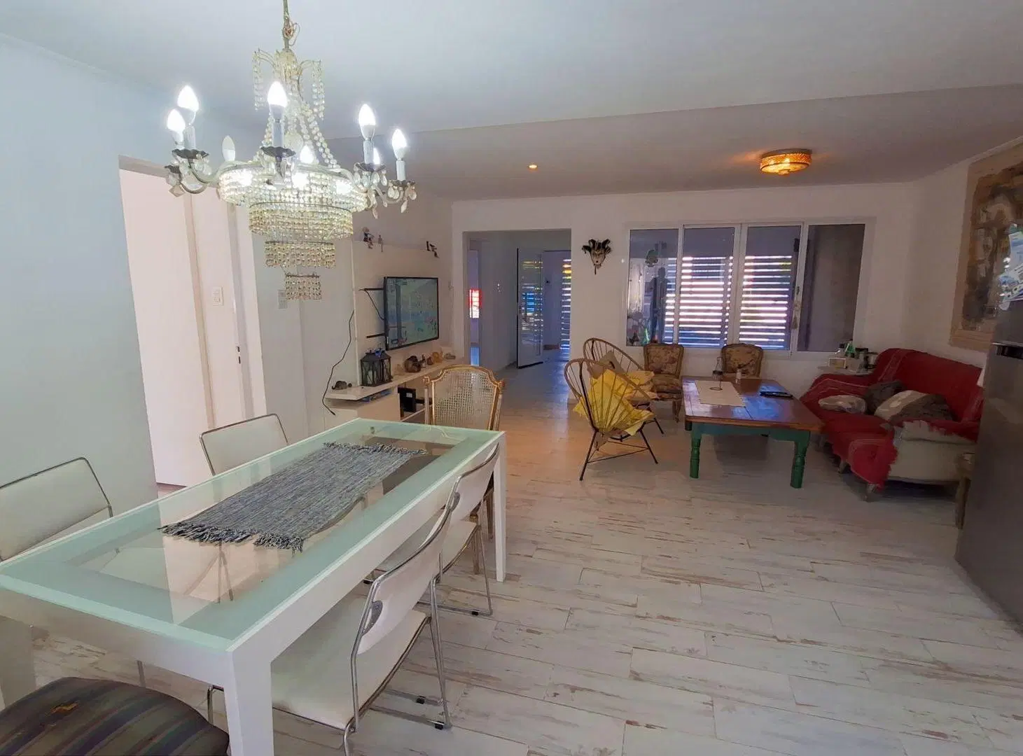Casa 3 dormitorios con pileta, zona Blas Parera 8