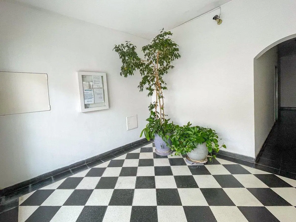 Departamento céntrico de 2 dormitorios, Paraná 8