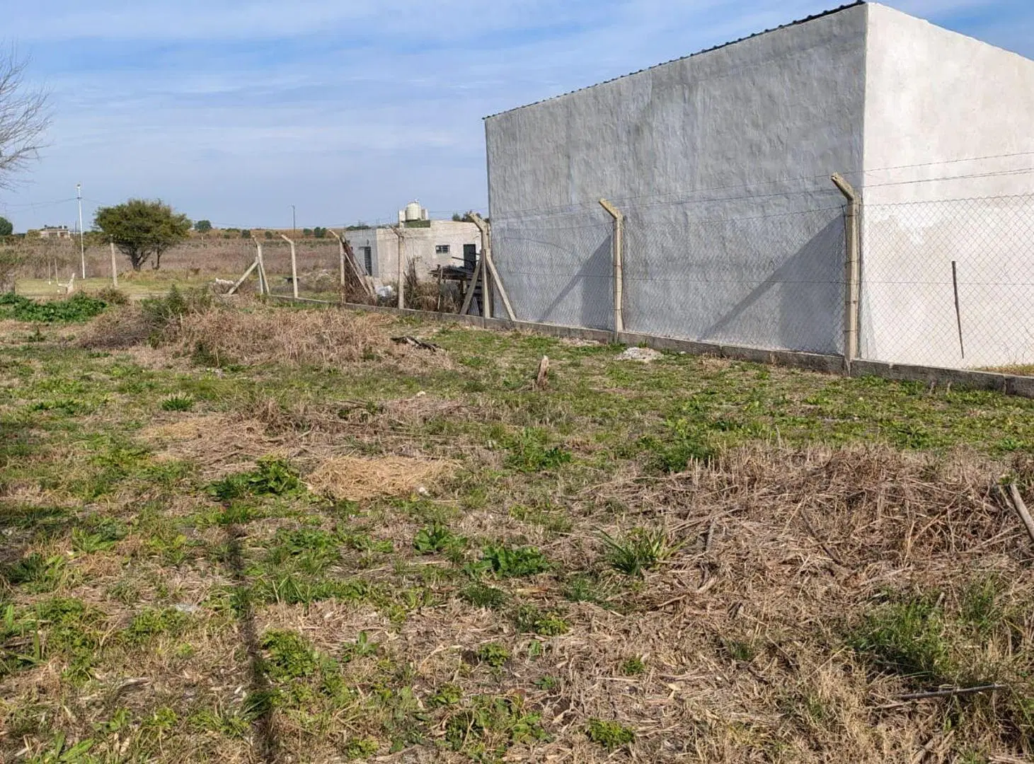 Terreno cercado 400m2 en San Benito 3