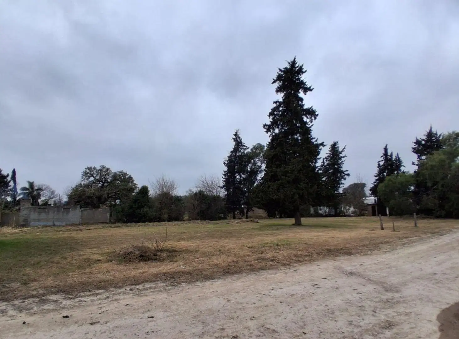 Terreno 900 m2 en zona de quintas, C Avellaneda 8
