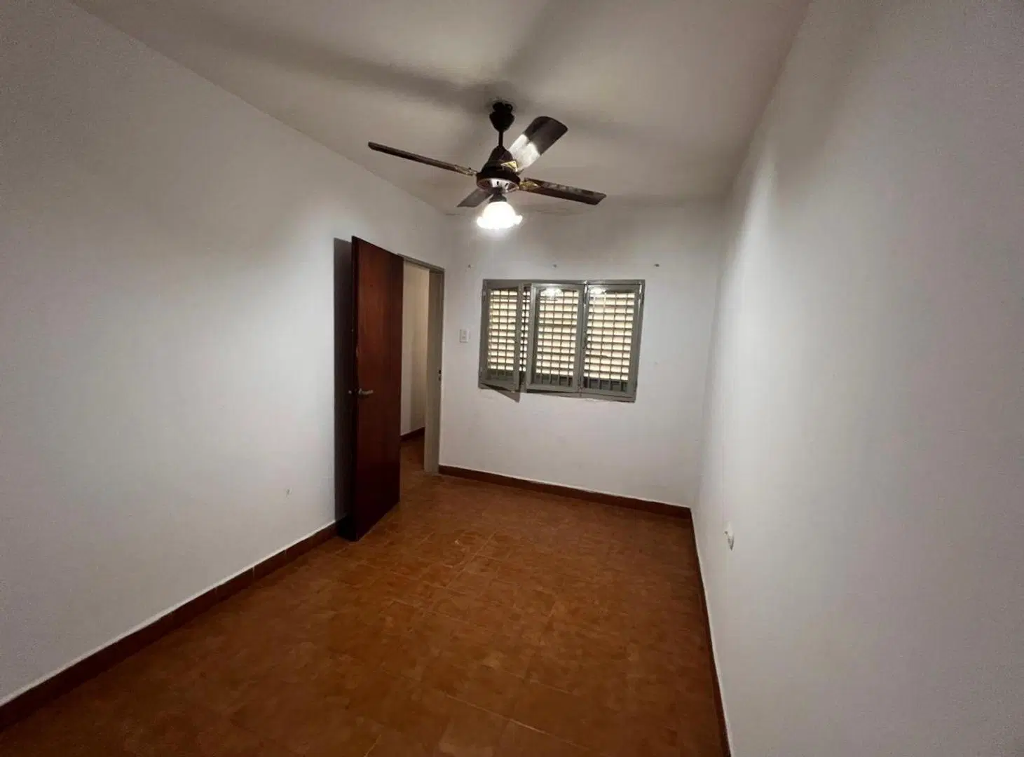 Casa con local comercial  Av. Churruarín, Paraná 5