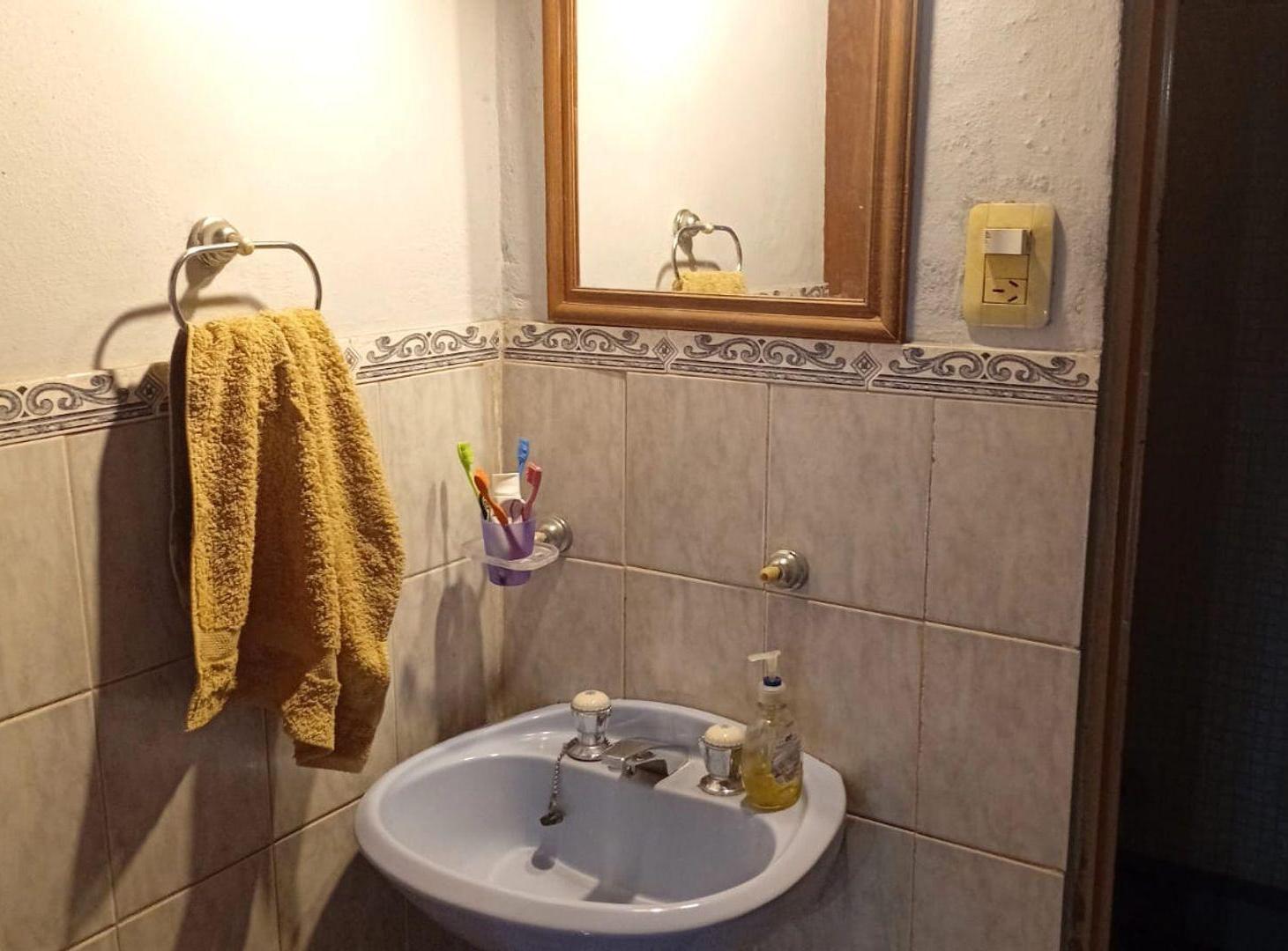 Foto de Casa 4 Dormitorios, Cochera Y Patio, Concordia, imagen 5