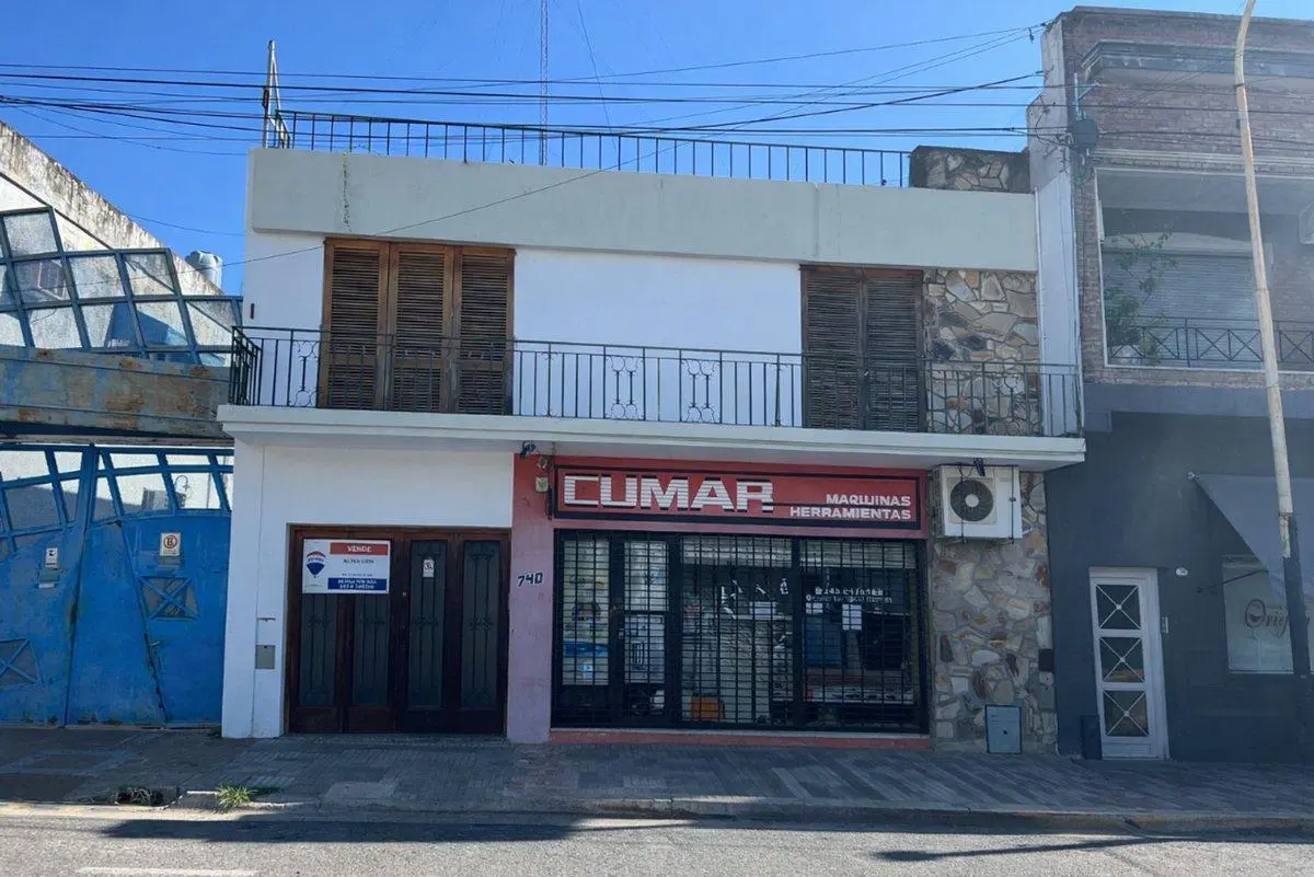 CASA 3 DORMITORIOS + LOCAL COMERCIAL 3