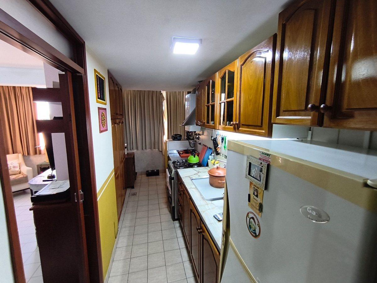 Foto de Amplio depto. de 3 dormitorios a pasos del centro, imagen 1