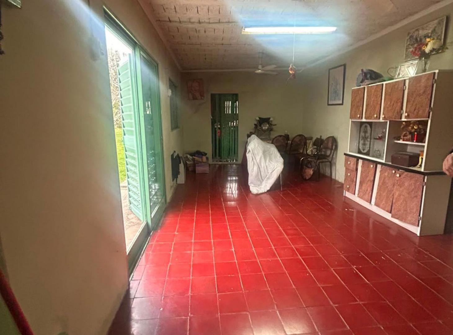 Foto de Casa 2 dormitorios, gran fondo y cochera, Paraná, imagen 5