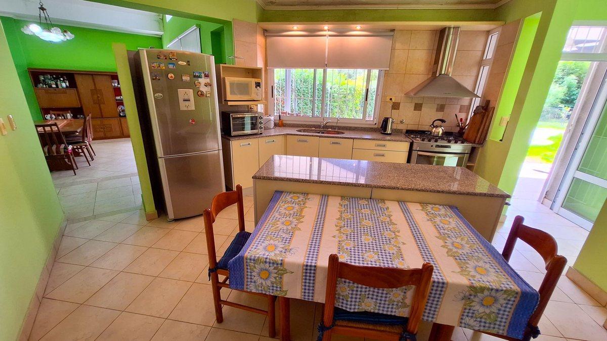 Foto de Hermosa gran casa con pileta en zona norte, Paraná, imagen 3
