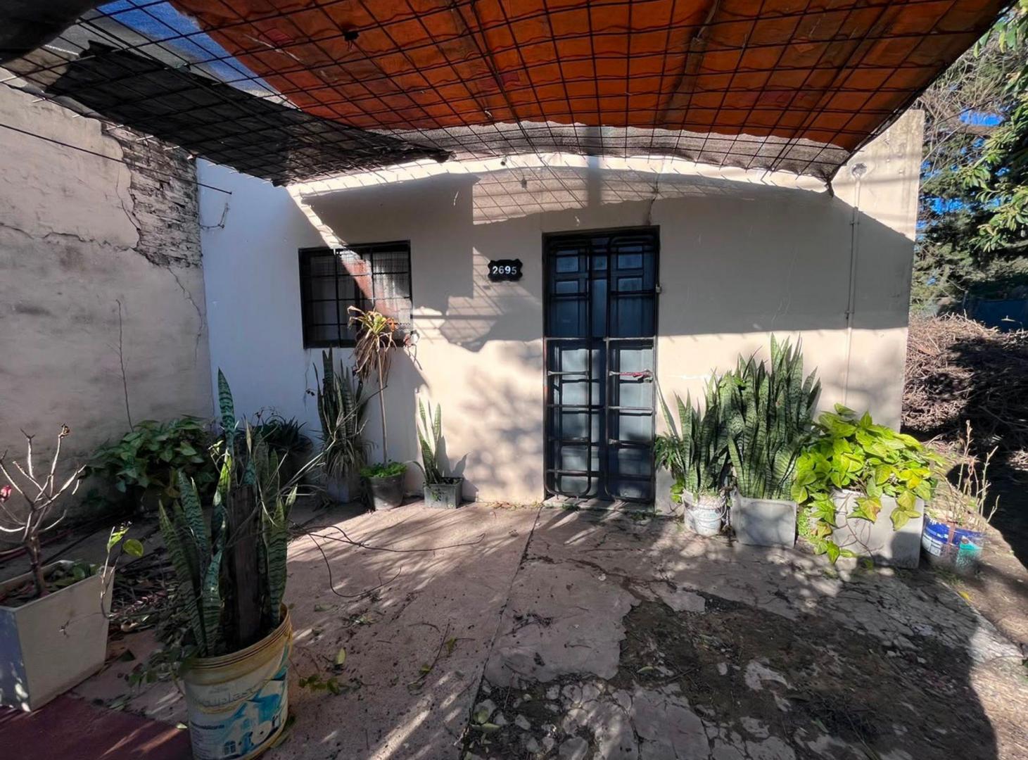 Foto de Dos casas a reciclar en un amplio terreno, imagen 3