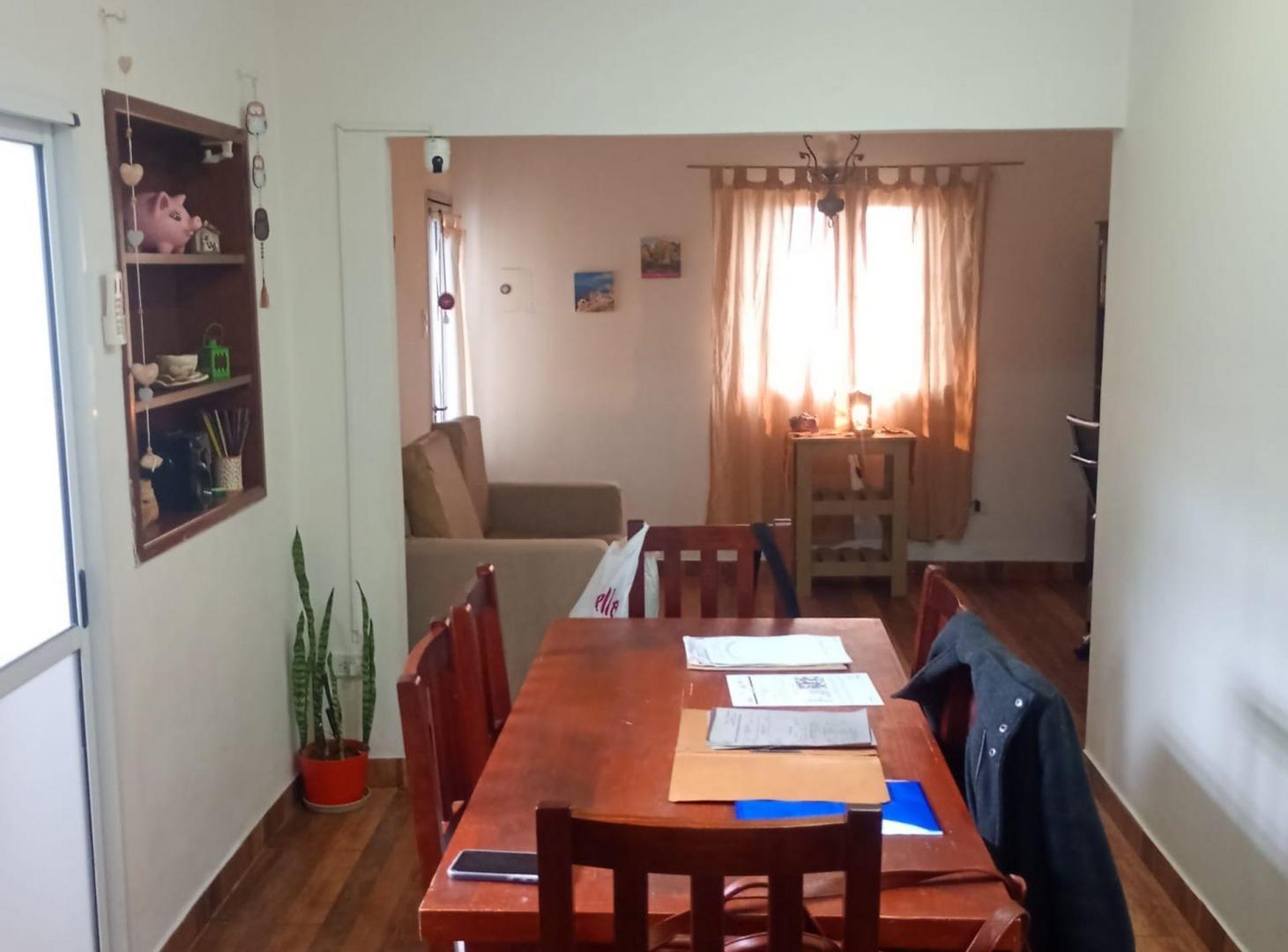 Foto de Casa 3 dormitorios y patio, zona Universitario, imagen 1
