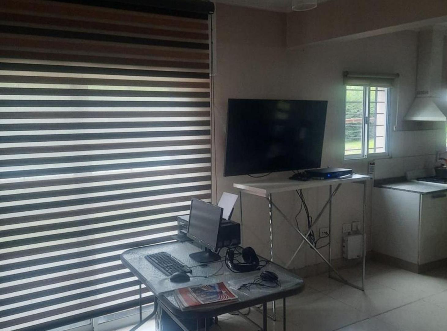 Foto de Casa 4 dorm - Pileta - Barrio Las Acacias, imagen 4