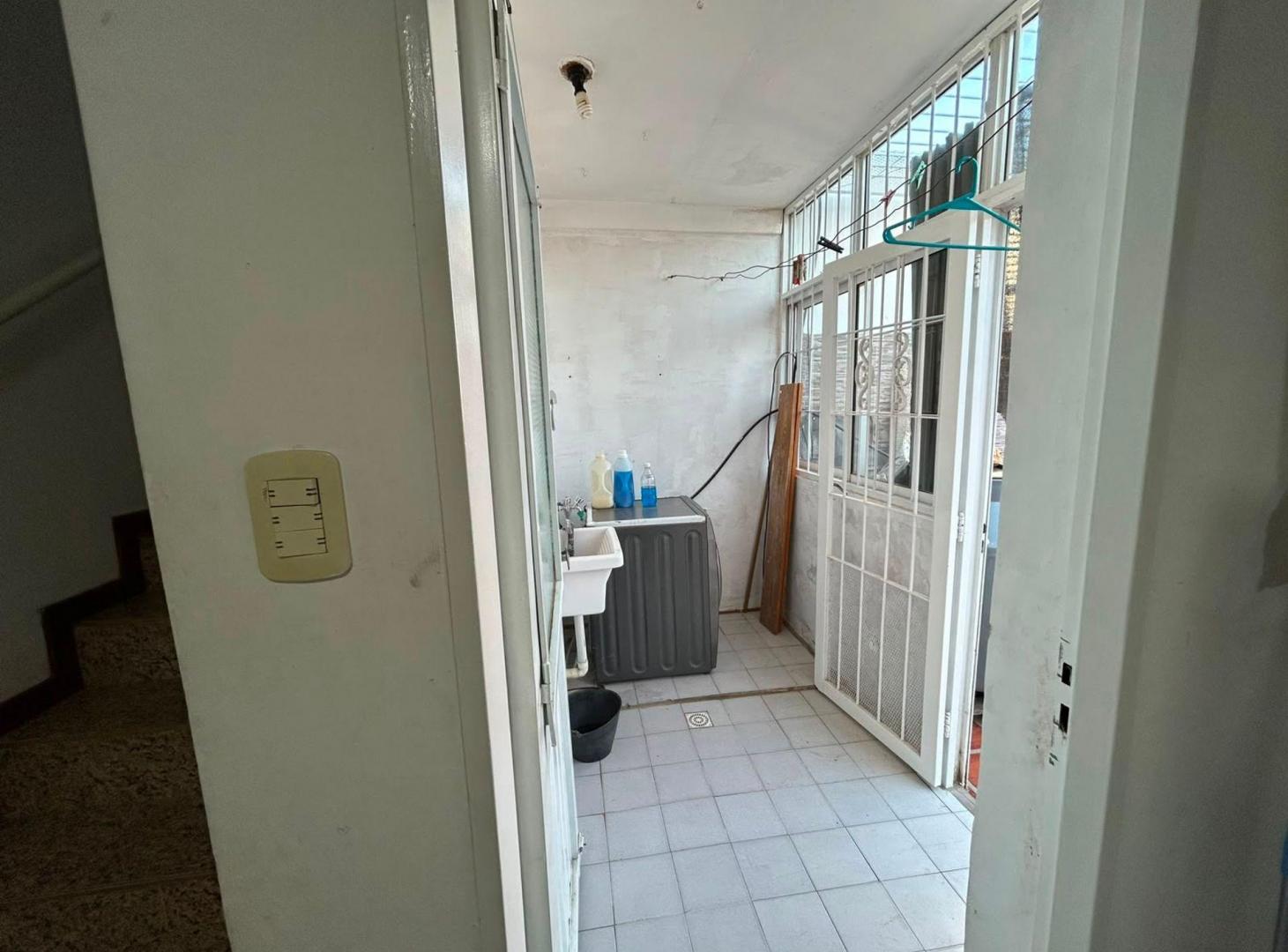 Foto de Departamento Duplex 3 dorm. cochera cerrada Paraná, imagen 3