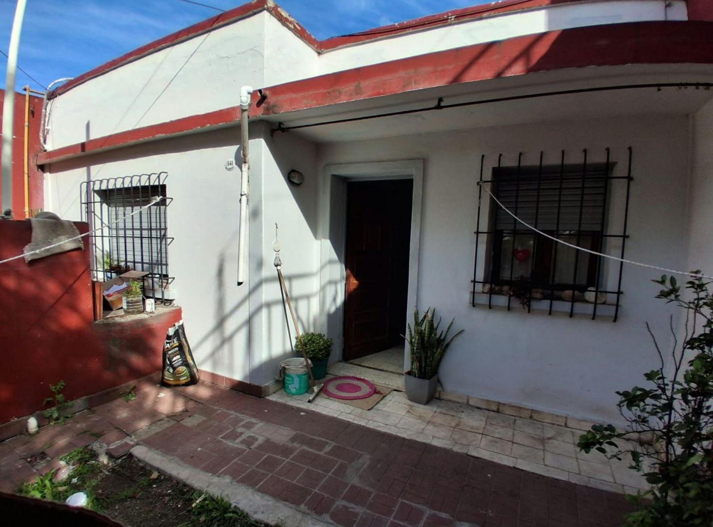 Foto de Casa 2 dormitorios sobre Av. Almafuerte, Paraná, imagen 4