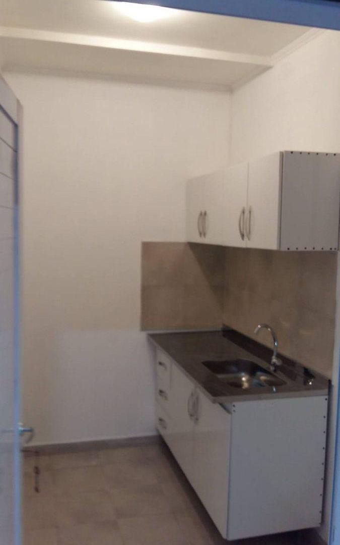 Foto de Galpón de 721 m² con oficina, a pasos de Newbery, imagen 5