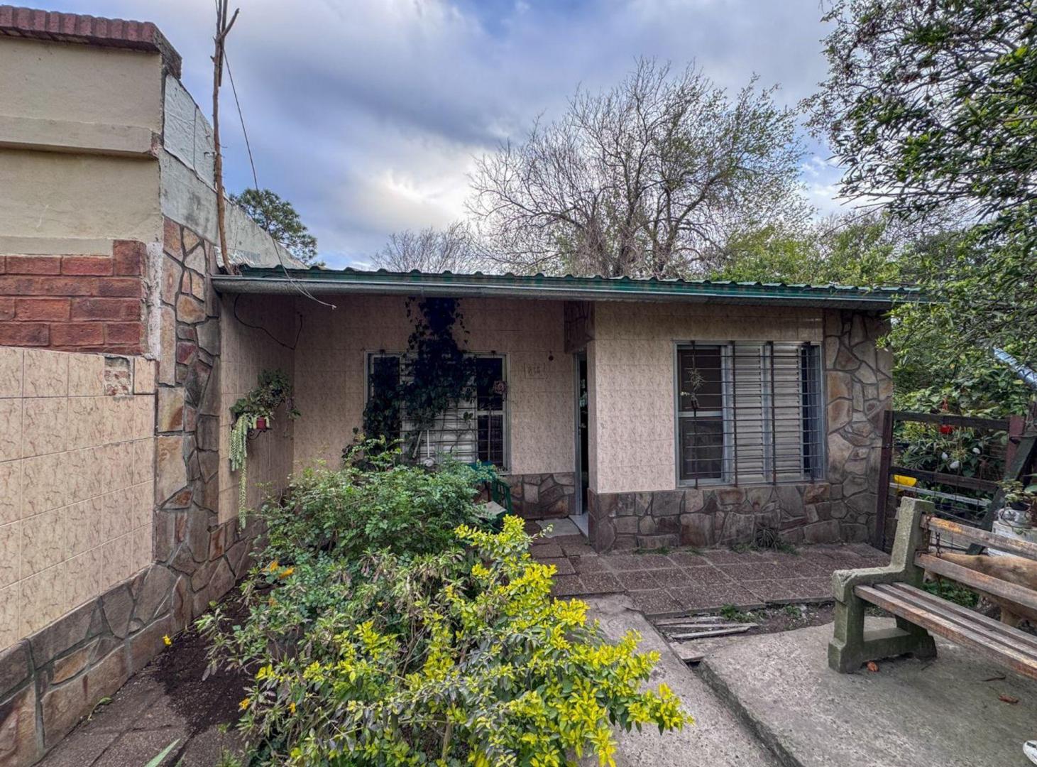Foto de Casa 2 dormitorios y gran jardín, Paraná, imagen 1