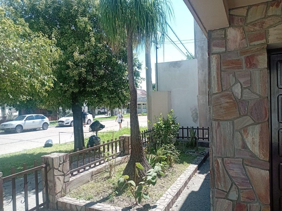 Foto de Casa 3 dormitorios, patio y cochera en Chajarí, imagen 3