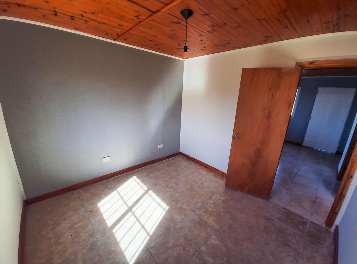 Foto de Casa 2 dormitorios en Sauce Montrull, gran terreno, imagen 4