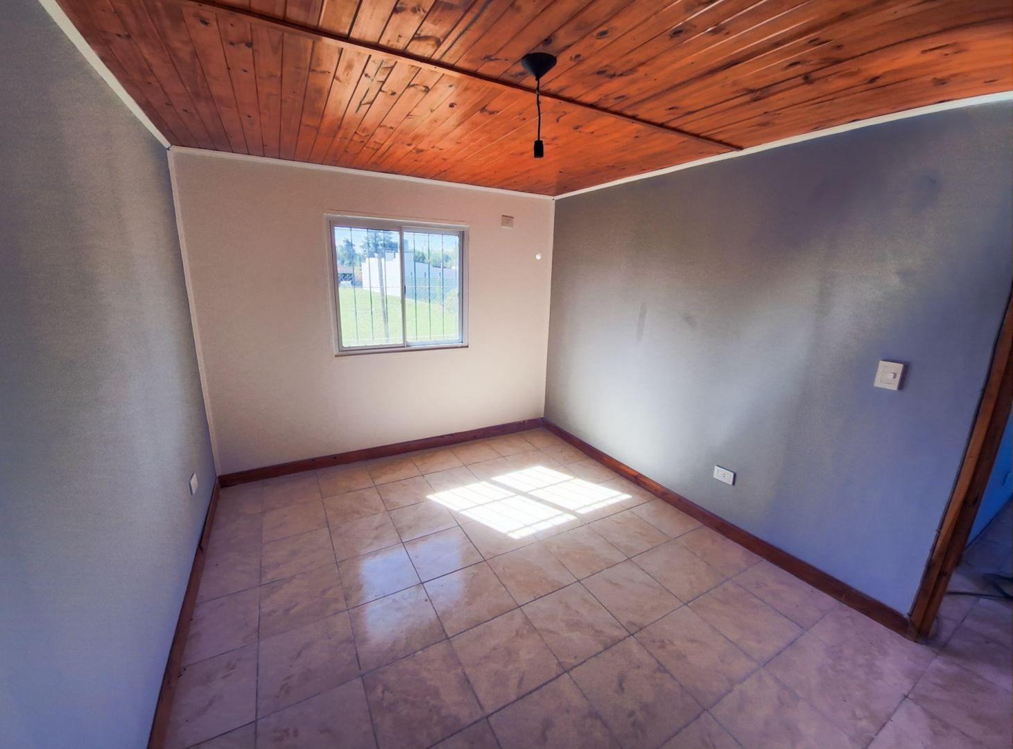 Foto de Casa 2 dormitorios en Sauce Montrull, gran terreno, imagen 3
