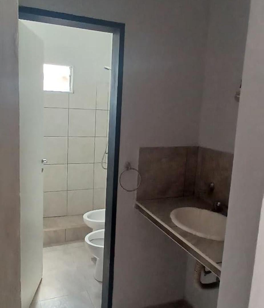 Foto de Linda casa 3 dormitorios sobre Garrigó, Paraná, imagen 2